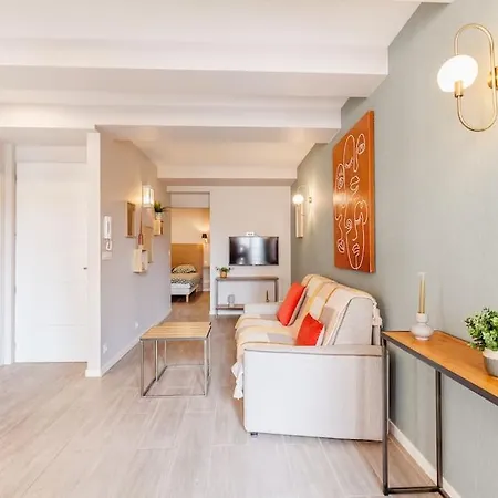 Elegant Plein Centre Διαμέρισμα